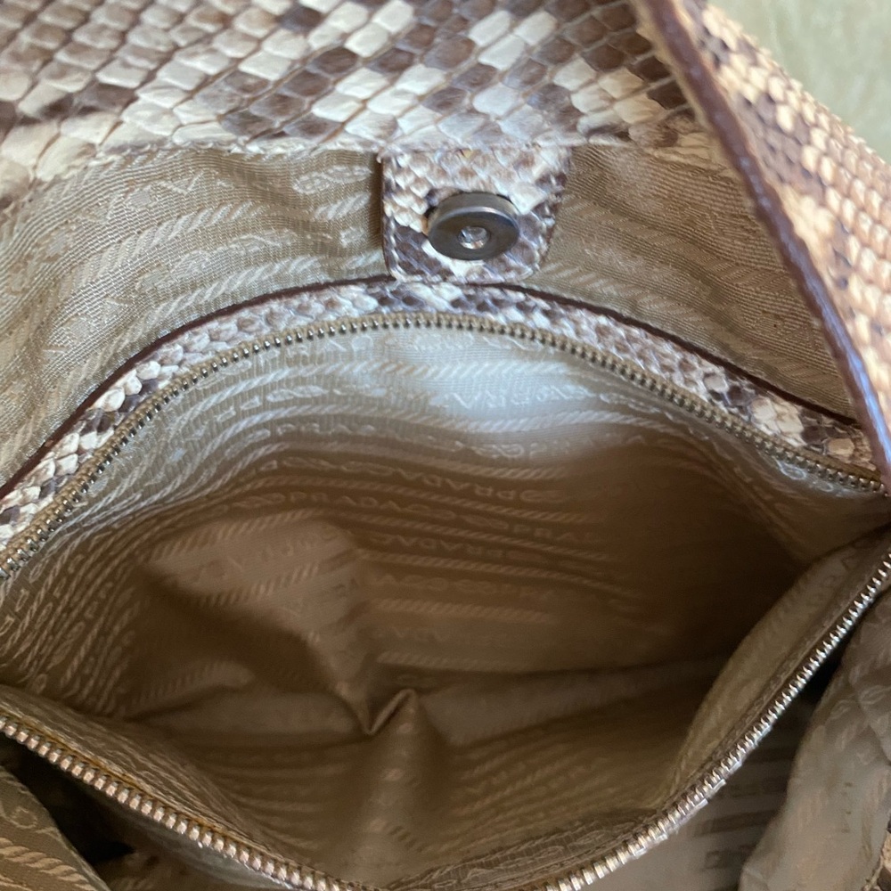Prada Python Logo Hobo Roccia - Picture 9 of 14